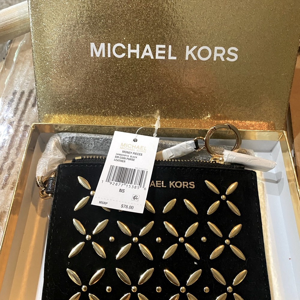 Michael Kors credit card holder wristlet. New without tags.